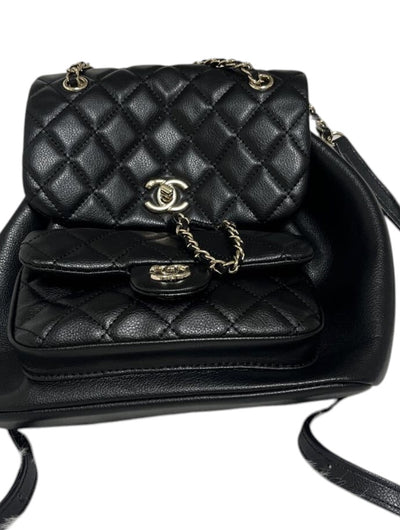 J1223 + m2238 + m1938 + gift et certif sur Chanel