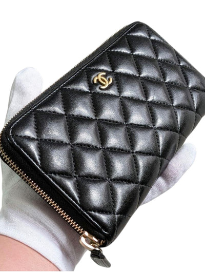 LONG WALLET CHANEL + Certificat d’authenticité ( full set ) ( m8614 )